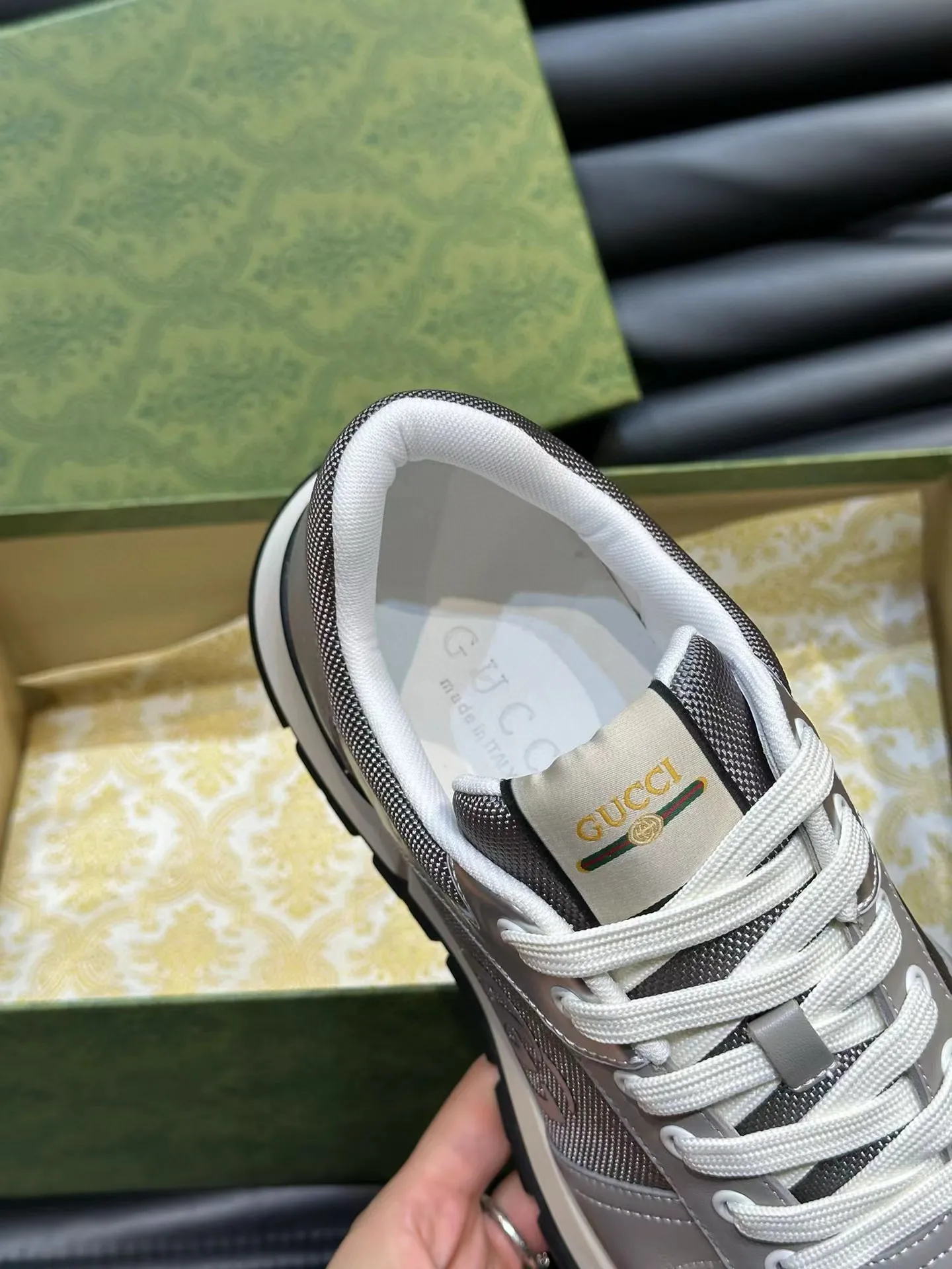 Factory price: 460💰Gucci new men's shoes GUCCI [Lightning] latest shoes are shipped. Original quality, fashionable, made of special materials, sheepskin lining, brand new packaging. The foot feels super comfortable and the workmanship is impeccable. Size: 38-45, Dingyi 45